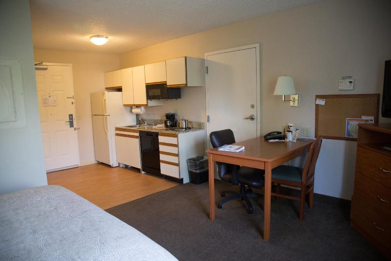 Candlewood Suites Huntersville-Lake Norman Area By Ihg Eksteriør billede